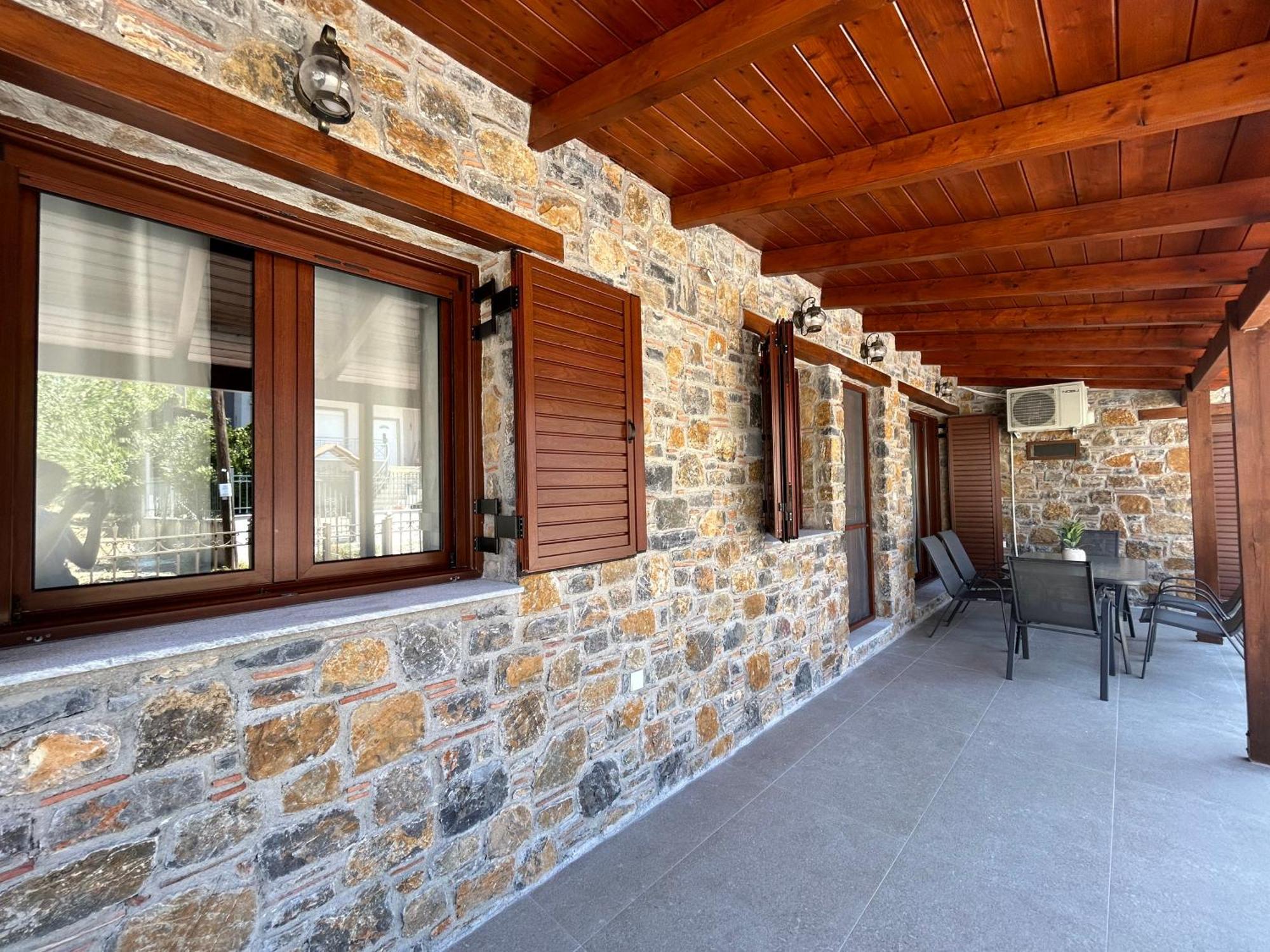 Dirfys House Apartment